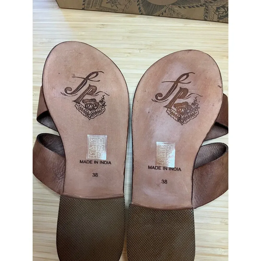 Free People US8/EU 38 Leather Abilene Top Loop Flat Sandal new - Picture 3 of 5